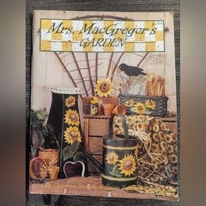 Mrs. MacGregor's Garden Book Painting And Craft Projects